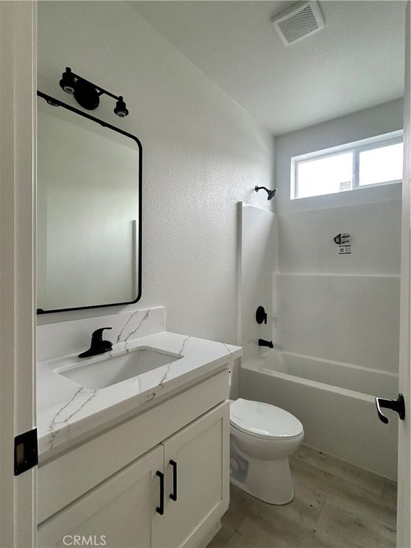 Image 8 of property listing at 9850 Garfield Avenue 68, Huntington Beach, CA 92646