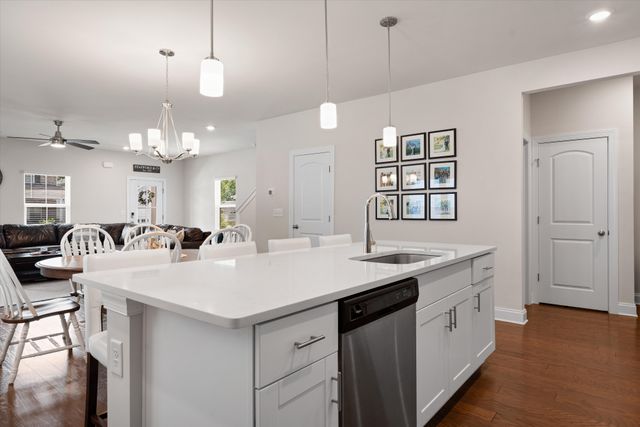 7420 Blue Gable Rd, Hermitage, TN 37076