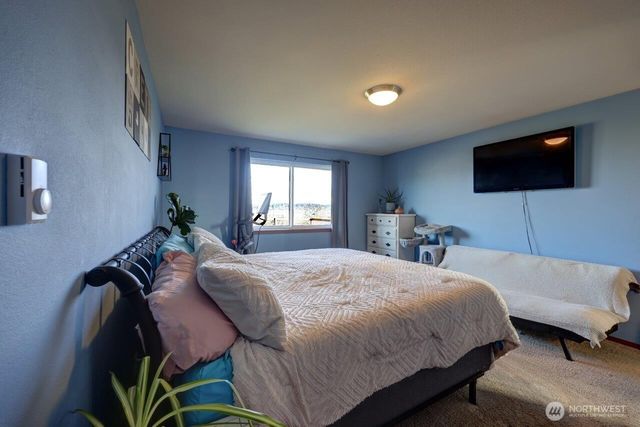 27000 Sandridge Road, Ocean Park, WA 98640