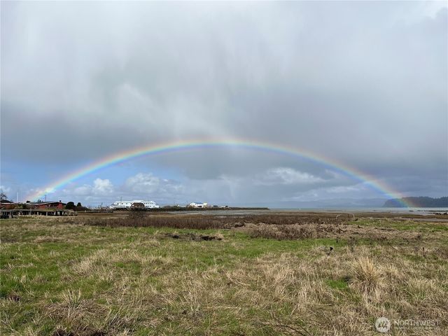 27000 Sandridge Road, Ocean Park, WA 98640