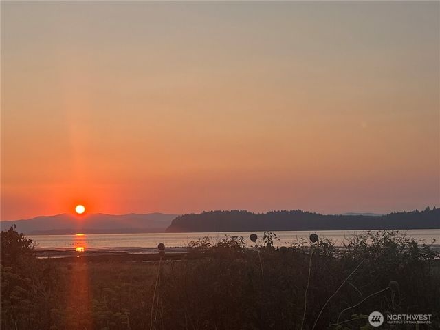 27000 Sandridge Road, Ocean Park, WA 98640