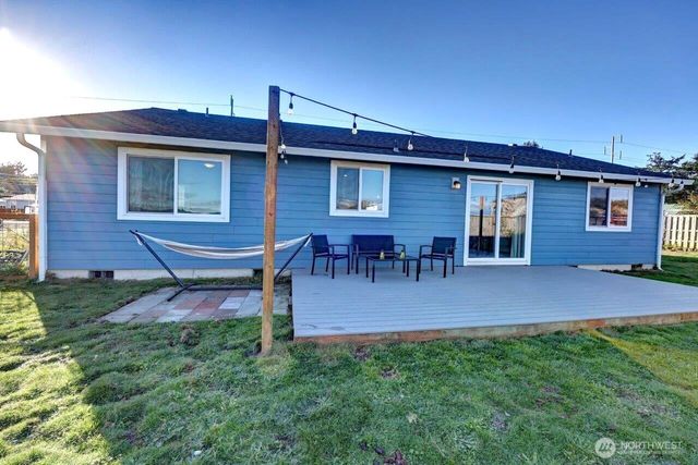 27000 Sandridge Road, Ocean Park, WA 98640