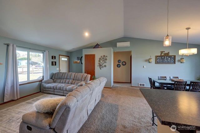 27000 Sandridge Road, Ocean Park, WA 98640