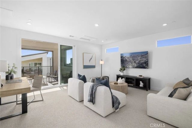 241 Proctor, Irvine, CA 92618