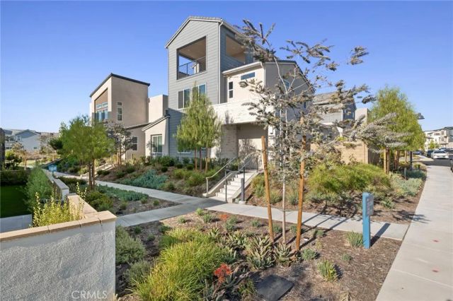 241 Proctor, Irvine, CA 92618