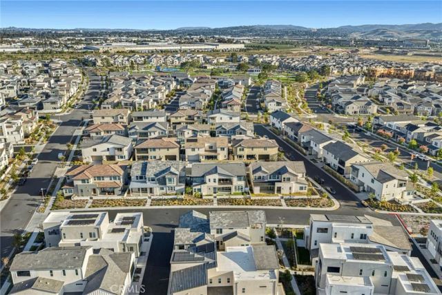 241 Proctor, Irvine, CA 92618