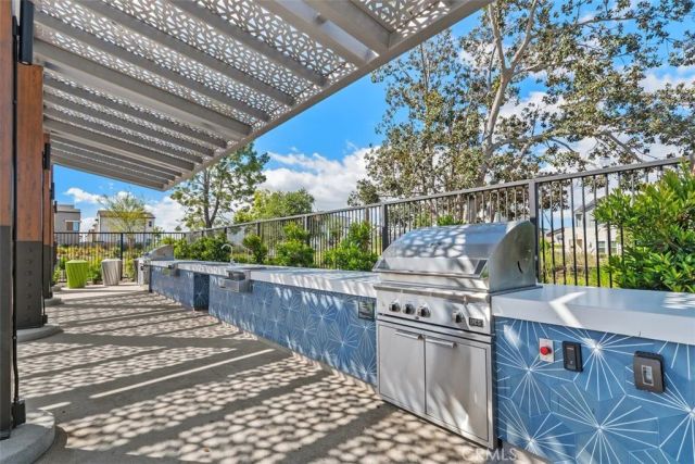 241 Proctor, Irvine, CA 92618