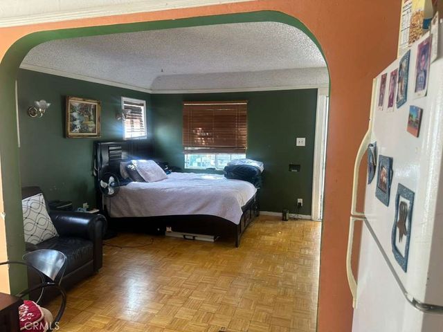6534 4th, Los Angeles, CA 90043