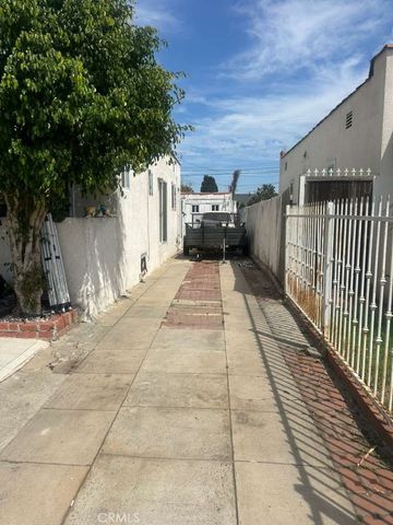 6534 4th, Los Angeles, CA 90043