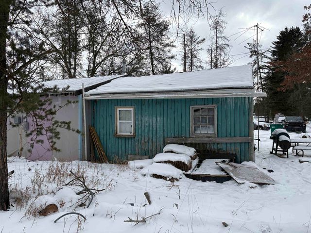 212 W Park Road, Harrison, MI 48625