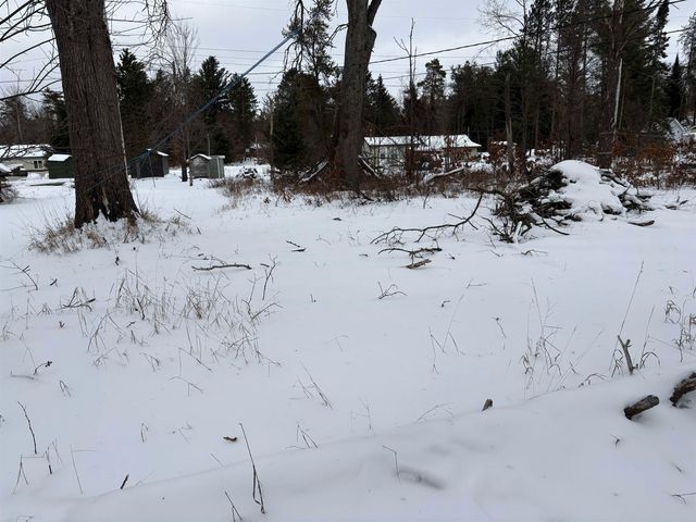 212 W Park Road, Harrison, MI 48625