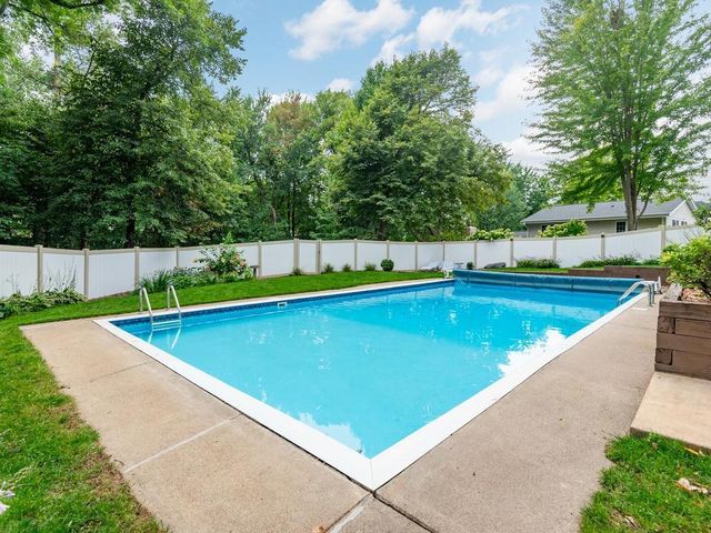3469 Sycamore Trail SW, Prior Lake, MN 55372