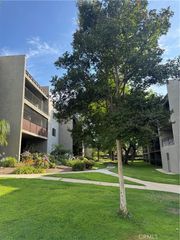 242 E Fern 205, Redlands, CA 92373