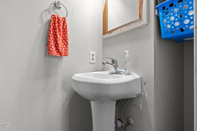 396 James Tart Road, Lillington, NC 27546