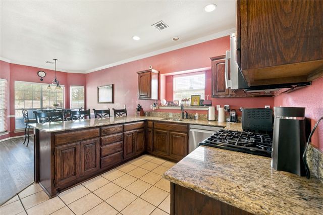 3100 W Lansing Circle, Broken Arrow, OK 74012