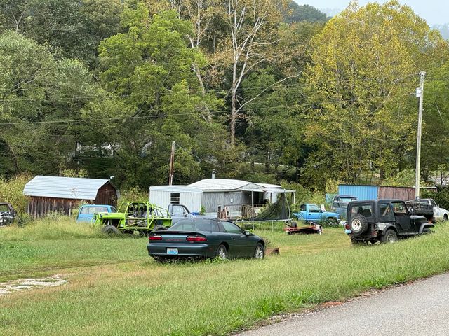 5700 1098, Jackson, KY 41339