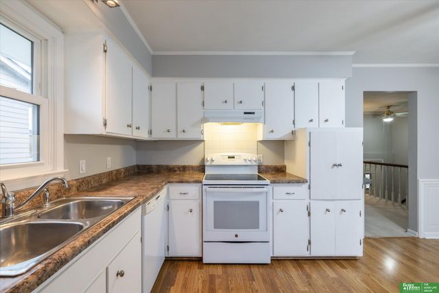 2908 S 136 Street, Omaha, NE 68144