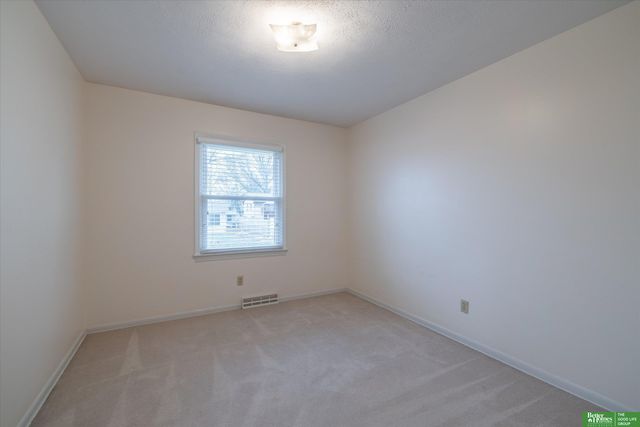 2908 S 136 Street, Omaha, NE 68144