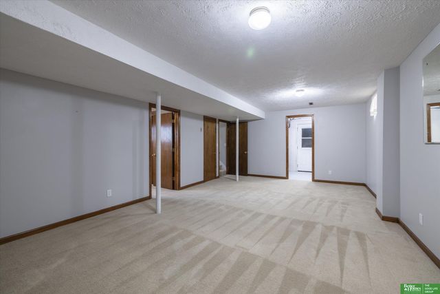 2908 S 136 Street, Omaha, NE 68144