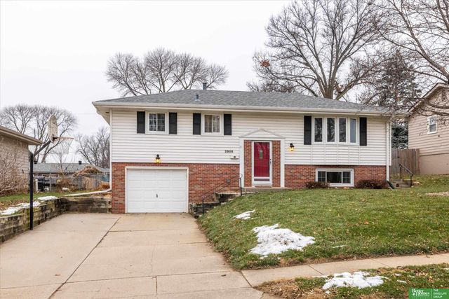 2908 S 136 Street, Omaha, NE 68144