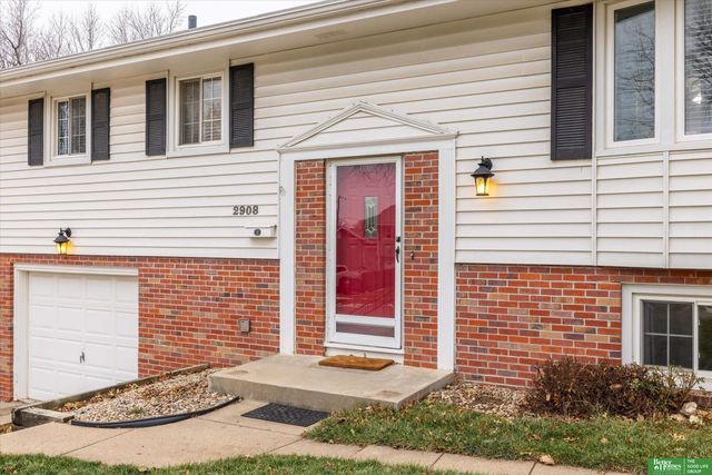 2908 S 136 Street, Omaha, NE 68144