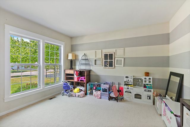 3512 Chancery Lane, Carpentersville, IL 60110