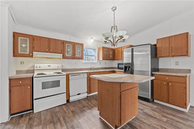 509 N Foster Street, Liberty, NC 27298