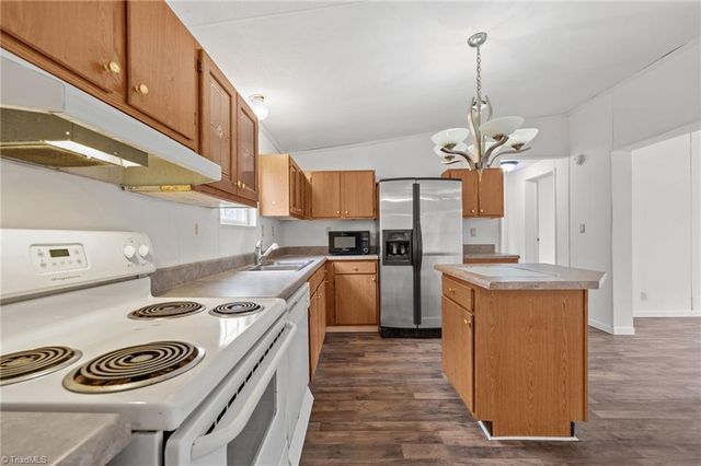 509 N Foster Street, Liberty, NC 27298