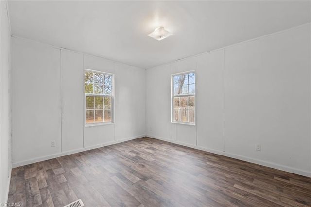 509 N Foster Street, Liberty, NC 27298