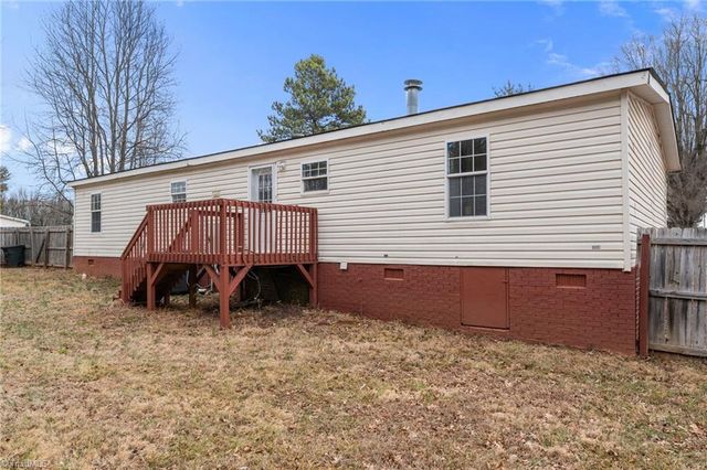 509 N Foster Street, Liberty, NC 27298