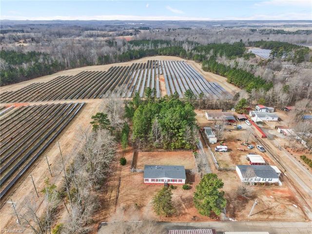 509 N Foster Street, Liberty, NC 27298