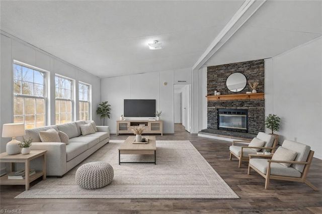 509 N Foster Street, Liberty, NC 27298