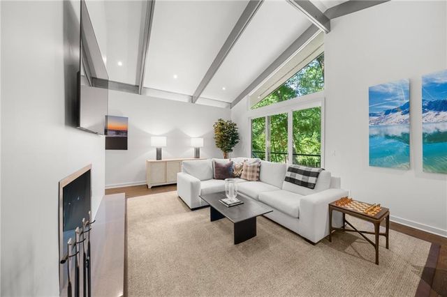 460 Valley Green Drive NE, Atlanta, GA 30342