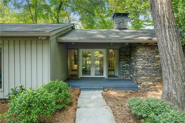 460 Valley Green Drive NE, Atlanta, GA 30342