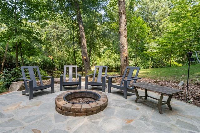 460 Valley Green Drive NE, Atlanta, GA 30342