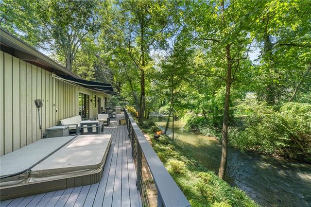 460 Valley Green Drive NE, Atlanta, GA 30342