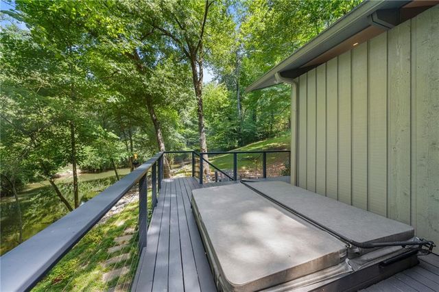460 Valley Green Drive NE, Atlanta, GA 30342
