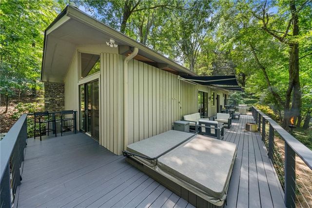 460 Valley Green Drive NE, Atlanta, GA 30342