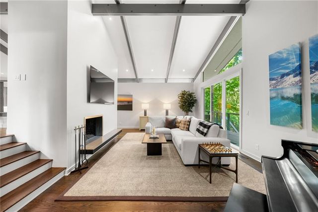 460 Valley Green Drive NE, Atlanta, GA 30342