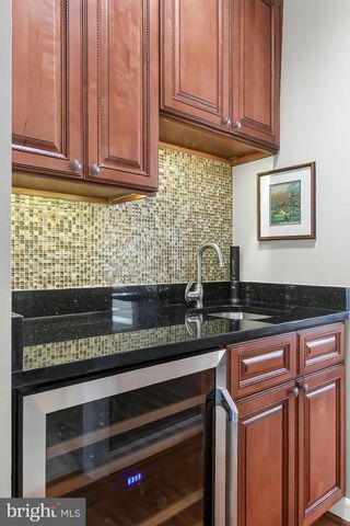 8750 COPELAND POND CT, Fairfax, VA 22031