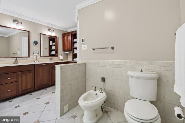 8750 COPELAND POND CT, Fairfax, VA 22031