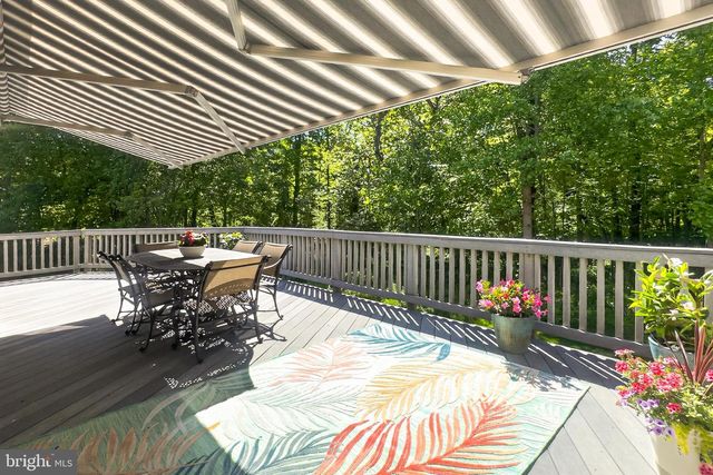 8750 COPELAND POND CT, Fairfax, VA 22031