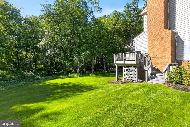 8750 COPELAND POND CT, Fairfax, VA 22031
