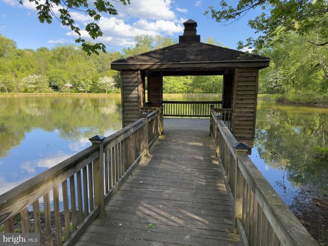 8750 COPELAND POND CT, Fairfax, VA 22031