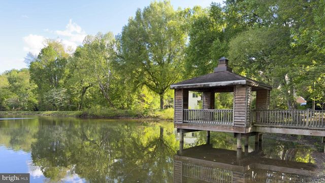 8750 COPELAND POND CT, Fairfax, VA 22031