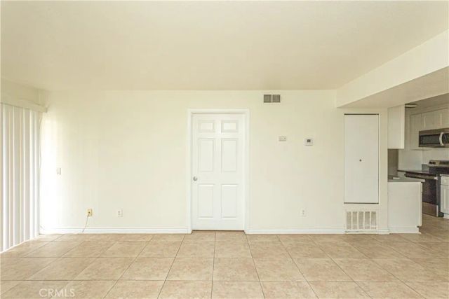 1265 Kendall 811, San Bernardino, CA 92407