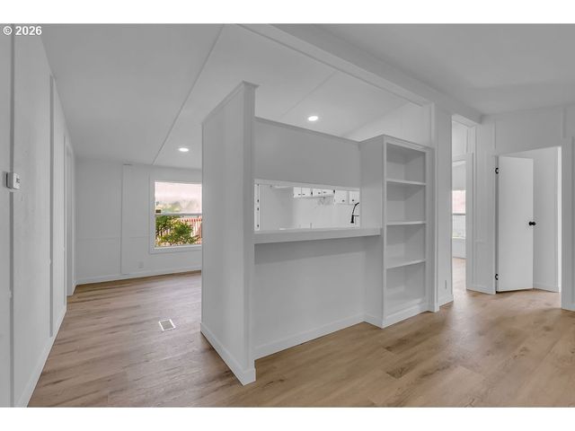 8261 Se IRIS St, Milwaukie, OR 97267