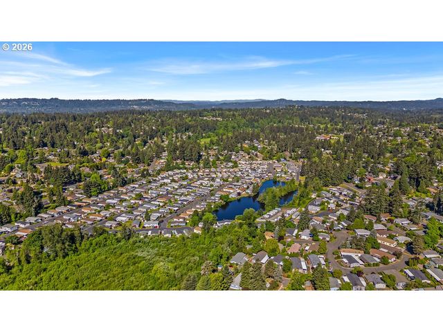 8261 Se IRIS St, Milwaukie, OR 97267