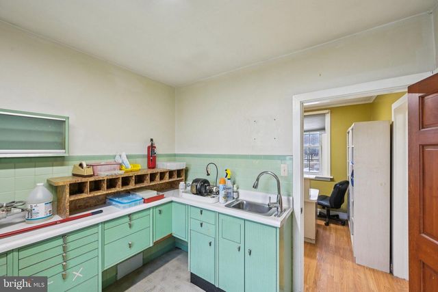 306 E 4TH ST, Bridgeport, PA 19405