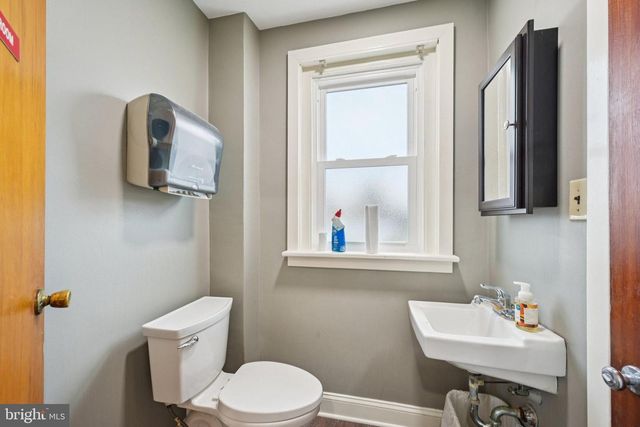 306 E 4TH ST, Bridgeport, PA 19405